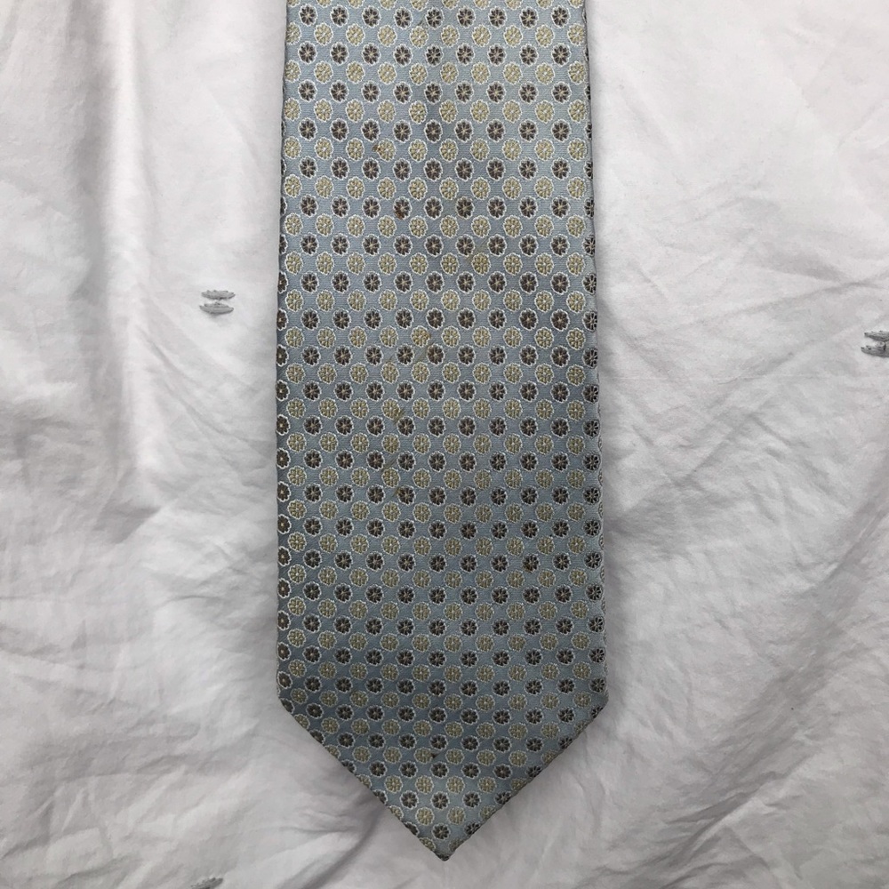 Silk tie